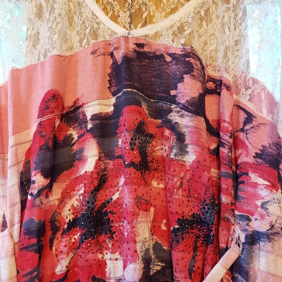 Top - Picture 3 of 4